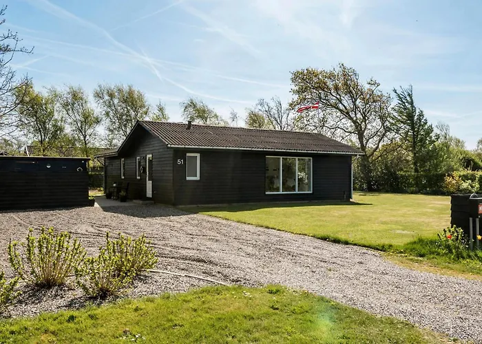 Дом отдыха 3 Bedroom Cozy In