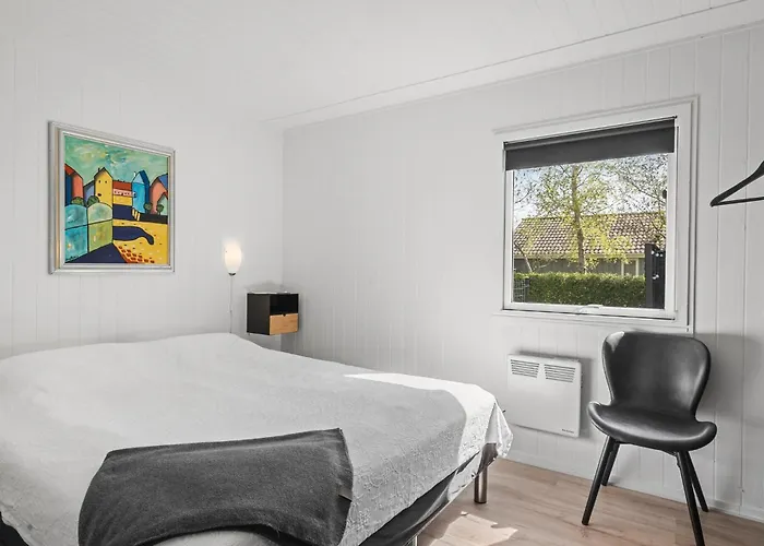 3 Bedroom Cozy In